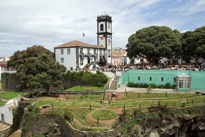 img00144.jpg